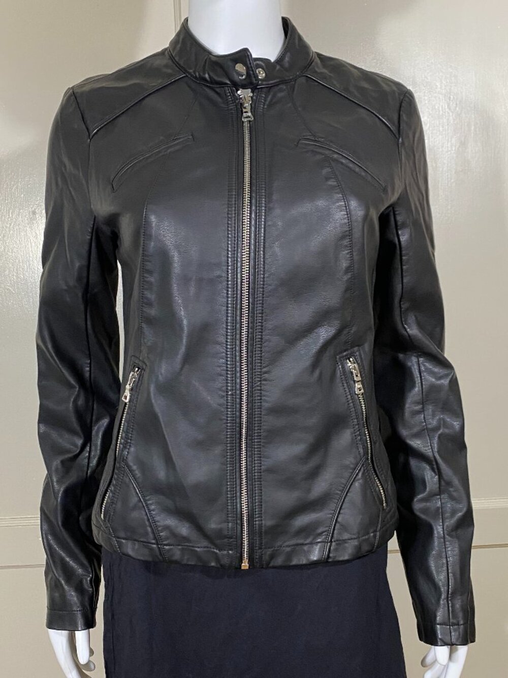 GUESS Faux Vegan Leather Moto Biker Bomber Black Lined Jacket Women’s Size Small